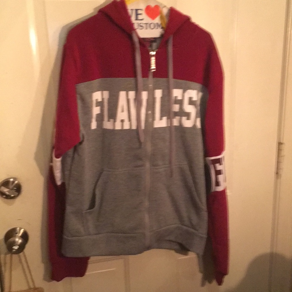 NWT- Women’s hoodie